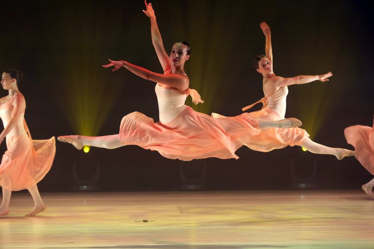בלט קלאסי- תלמידות מסלול מקצועי